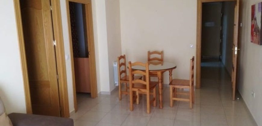 Atico de 2 Dormitorios Amueblado y Luminoso
