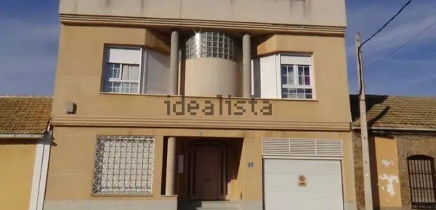 Chalet adosado en venta en Ciudad Jardín