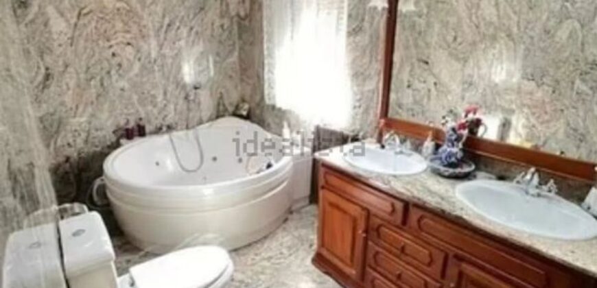 Chalet independiente en venta