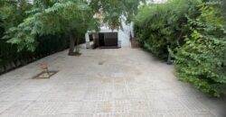 CHALET EXCLUSIVO: 4 plantas, chimenea y amplio jardín privado