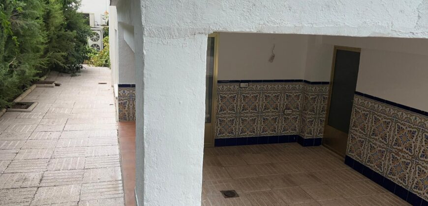 CHALET EXCLUSIVO: 4 plantas, chimenea y amplio jardín privado