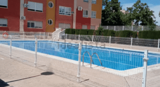 ¡Exclusivo! Piso seminuevo de 3 dormitorios con garaje y urbanización espectacular en Zona Universidad, Ciudad Real