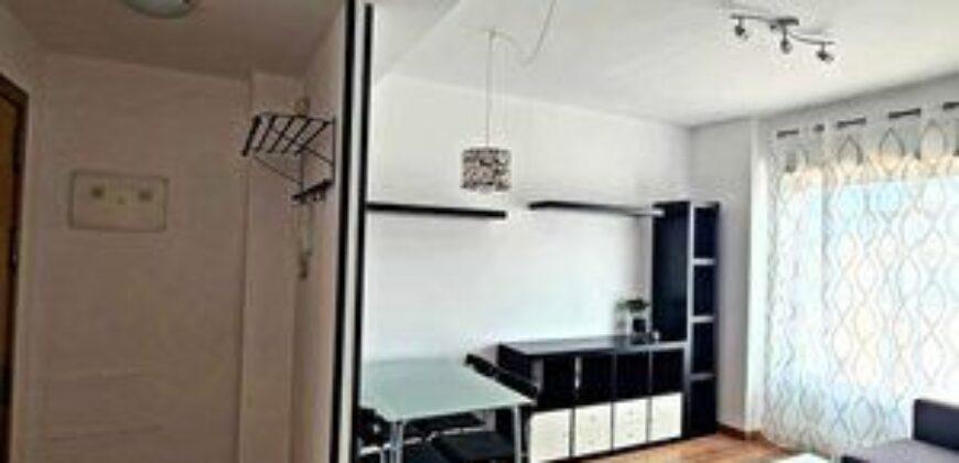ÁTICO EXCLUSIVO en Zona Hospital Nuevo con TERRAZA de 30m² y Urbanización de Lujo (Piscina y Pista de Pádel)