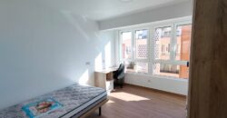 Luz, diseño y exclusividad: Tu piso con terraza en el corazón de la ciudad