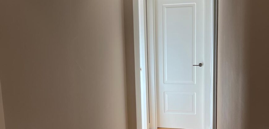 Luz y Confort en Puerta de Toledo: Piso Reformado con Piscina, Garaje y Trastero