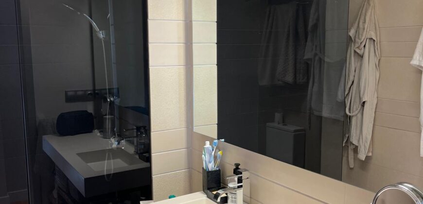 Luz y Confort en Puerta de Toledo: Piso Reformado con Piscina, Garaje y Trastero