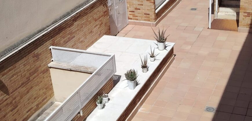 Moderno dúplex con piscina y garaje cerrado – Santa María, Ciudad Real