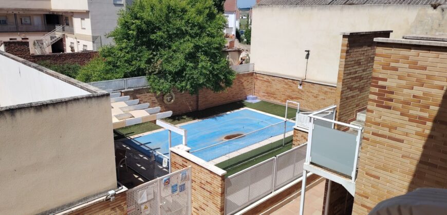 Moderno dúplex con piscina y garaje cerrado – Santa María, Ciudad Real
