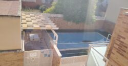 Moderno dúplex con piscina y garaje cerrado – Santa María, Ciudad Real