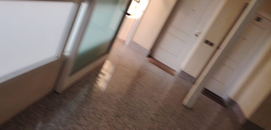 Moderno dúplex con piscina y garaje cerrado – Santa María, Ciudad Real