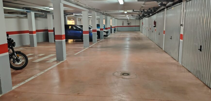Moderno dúplex con piscina y garaje cerrado – Santa María, Ciudad Real