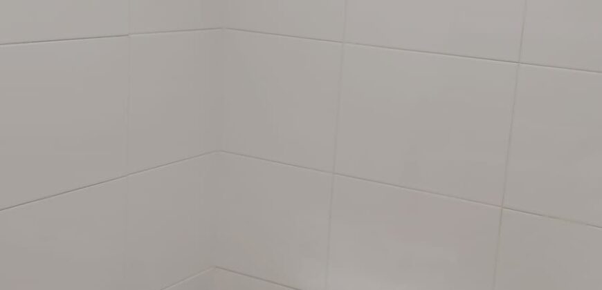 Moderno dúplex con piscina y garaje cerrado – Santa María, Ciudad Real