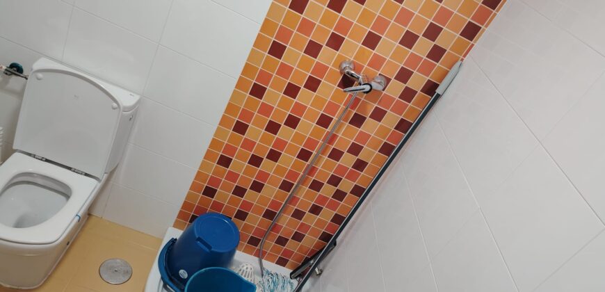 Moderno dúplex con piscina y garaje cerrado – Santa María, Ciudad Real