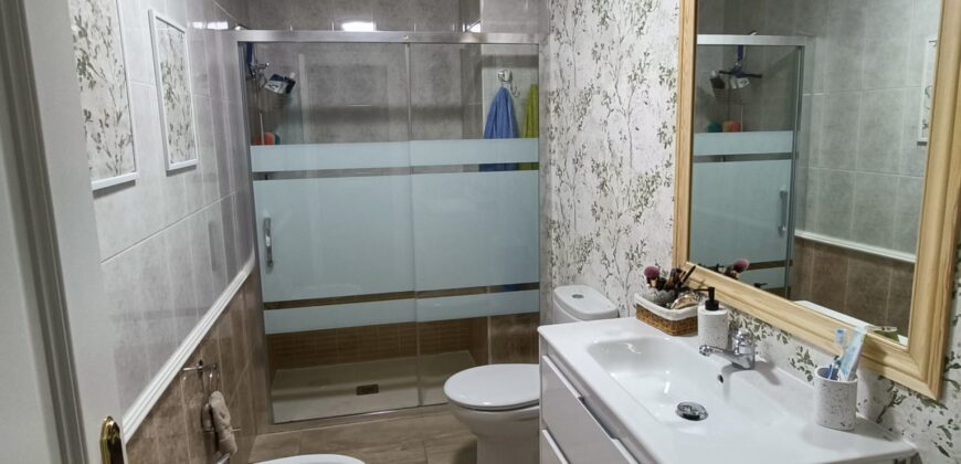 ¡Espectacular chalet independiente con piscina! – Puro confort en el Barrio Los Ángeles