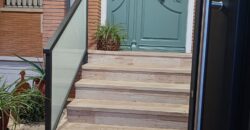 ¡Espectacular chalet independiente con piscina! – Puro confort en el Barrio Los Ángeles