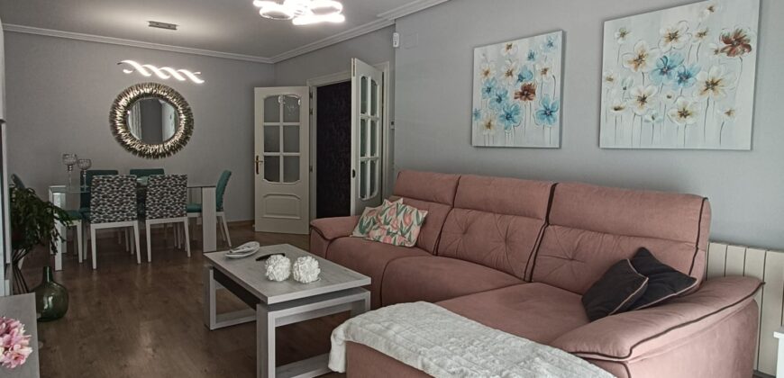 ¡Espectacular chalet independiente con piscina! – Puro confort en el Barrio Los Ángeles