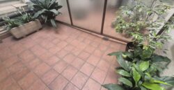 ¡Amplio y moderno piso con terraza! – Calle Ciruela
