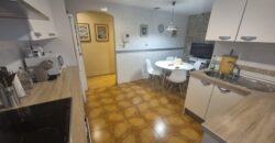 ¡Amplio y moderno piso con terraza! – Calle Ciruela
