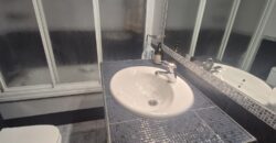 ¡Amplio y moderno piso con terraza! – Calle Ciruela