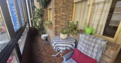 ¡Amplio y moderno piso con terraza! – Calle Ciruela