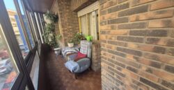 ¡Amplio y moderno piso con terraza! – Calle Ciruela