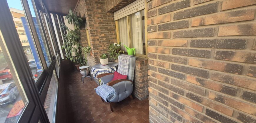 ¡Amplio y moderno piso con terraza! – Calle Ciruela