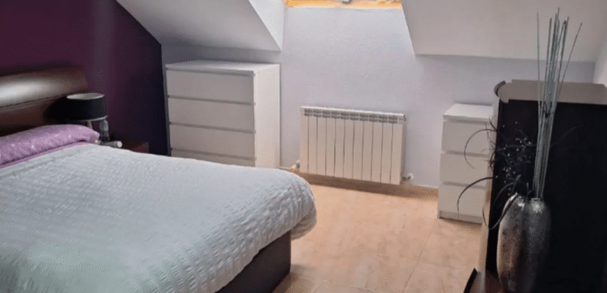 Amplitud y confort en Calle Don Quijote, Miguelturra: piso con 3 dormitorios y terraza