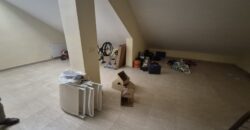 ¡Amplia casa con guardillón en Poblete! – Calle Europa