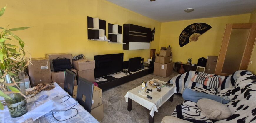 ¡Amplia casa con guardillón en Poblete! – Calle Europa