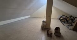 ¡Amplia casa con guardillón en Poblete! – Calle Europa