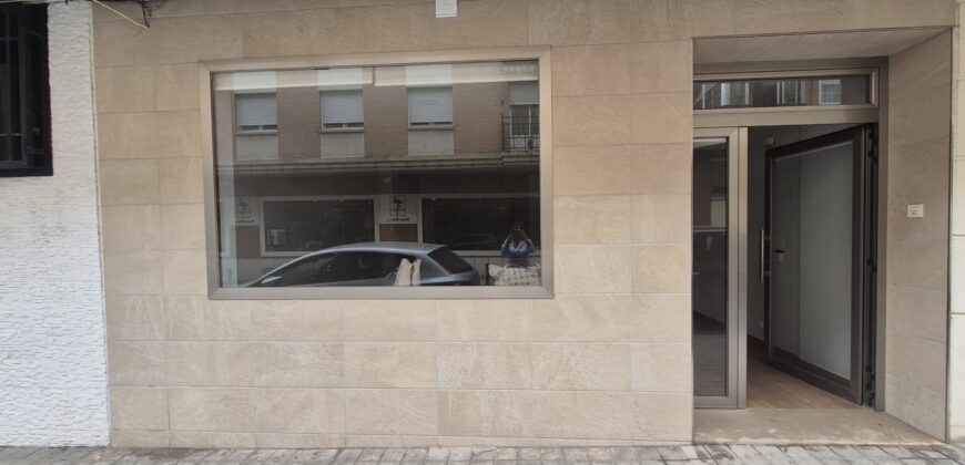 ¡Local exclusivo a pie de calle! – Totalmente reformado y acondicionado, en Calle Infantes