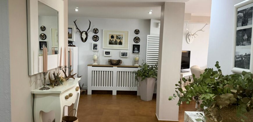 Impecable casa con piscina privada en Poblete – Calle Los Castillejos