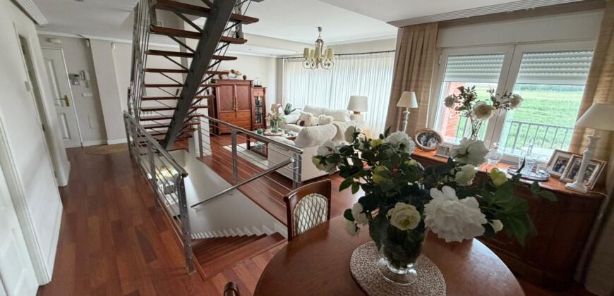 Impecable casa con piscina privada en Poblete – Calle Los Castillejos