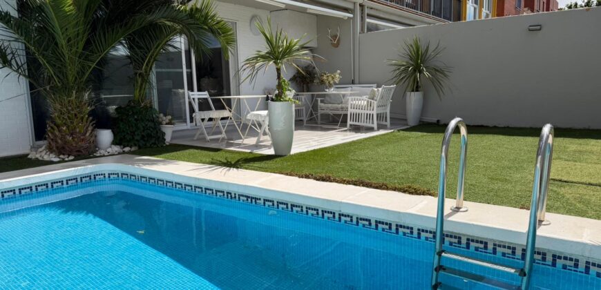 Impecable casa con piscina privada en Poblete – Calle Los Castillejos