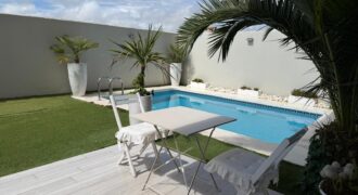 Impecable casa con piscina privada en Poblete – Calle Los Castillejos