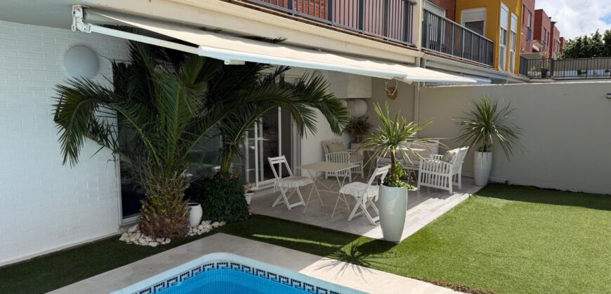 Impecable casa con piscina privada en Poblete – Calle Los Castillejos