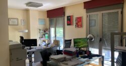 ¡Encantador dúplex en Plaza del Trillo! – Estilo, calidez y vistas despejadas