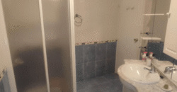 Acogedor piso en Calle Postas – 3 Dormitorios, Terraza y Dos Patios Privados