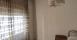 Acogedor piso en Calle Postas – 3 Dormitorios, Terraza y Dos Patios Privados