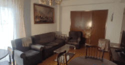 Acogedor piso en Calle Postas – 3 Dormitorios, Terraza y Dos Patios Privados