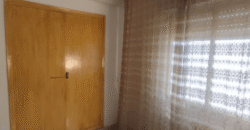 Acogedor piso en Calle Postas – 3 Dormitorios, Terraza y Dos Patios Privados
