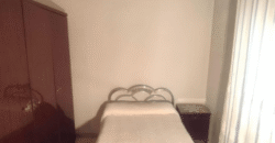 Acogedor piso en Calle Postas – 3 Dormitorios, Terraza y Dos Patios Privados