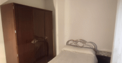 Acogedor piso en Calle Postas – 3 Dormitorios, Terraza y Dos Patios Privados