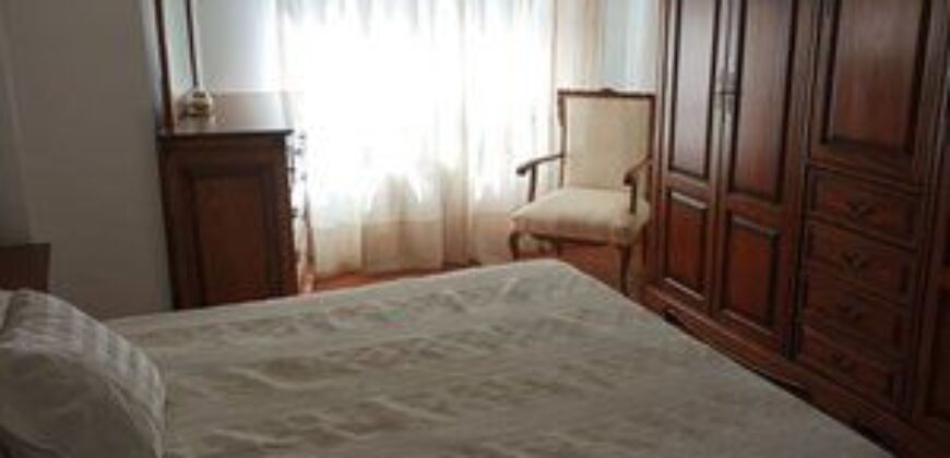 Radiante piso de con patio privado y garaje: El Perchel, Ciudad Real