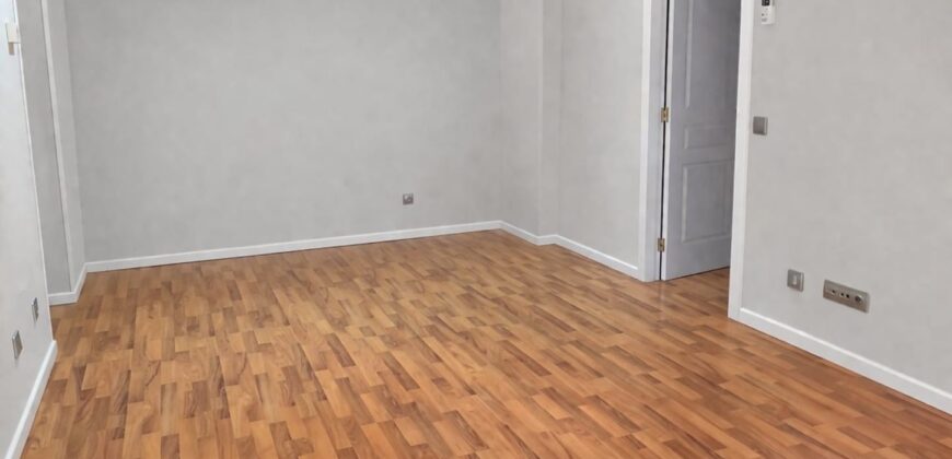 Luminoso piso exterior con: terraza, garaje y trastero – Callejón de los Remedios