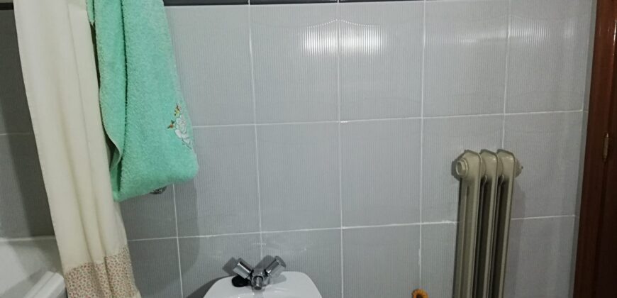 Piso impecable con garaje, ascensor y terrazas – Ronda Santa María