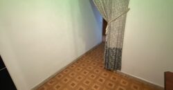 Acogedor piso en Calle Postas – 3 Dormitorios, Terraza y Dos Patios Privados