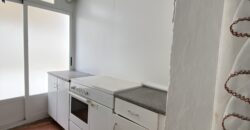 Acogedor piso en Calle Postas – 3 Dormitorios, Terraza y Dos Patios Privados