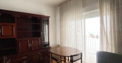 Acogedor piso en Calle Postas – 3 Dormitorios, Terraza y Dos Patios Privados