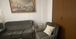 Acogedor piso en Calle Postas – 3 Dormitorios, Terraza y Dos Patios Privados